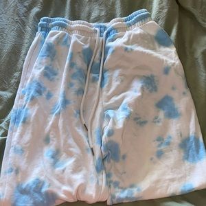 comfy tie die sweats